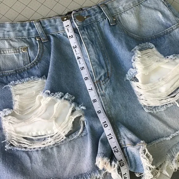 Distressed Jean Shorts NWT - Picture 6 of 9